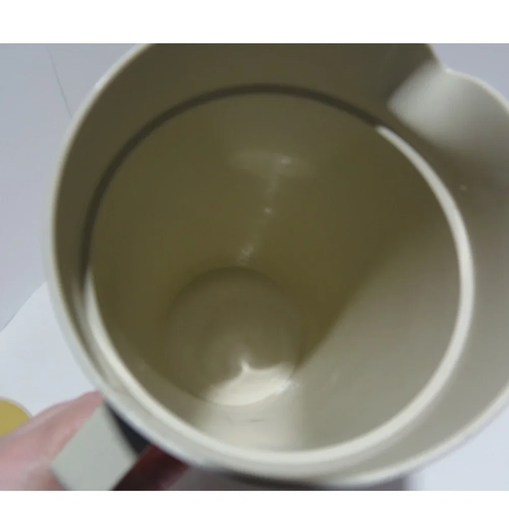 Tupperware Pitcher 1 QT‎ Cream Harvest Gold Push Button Lid Vintage 70s